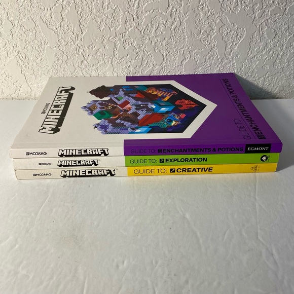 Mojang Minecraft Book Lot - Guide To: Enchantments & Potions, Exploration, & Cre - Picture 11 of 11